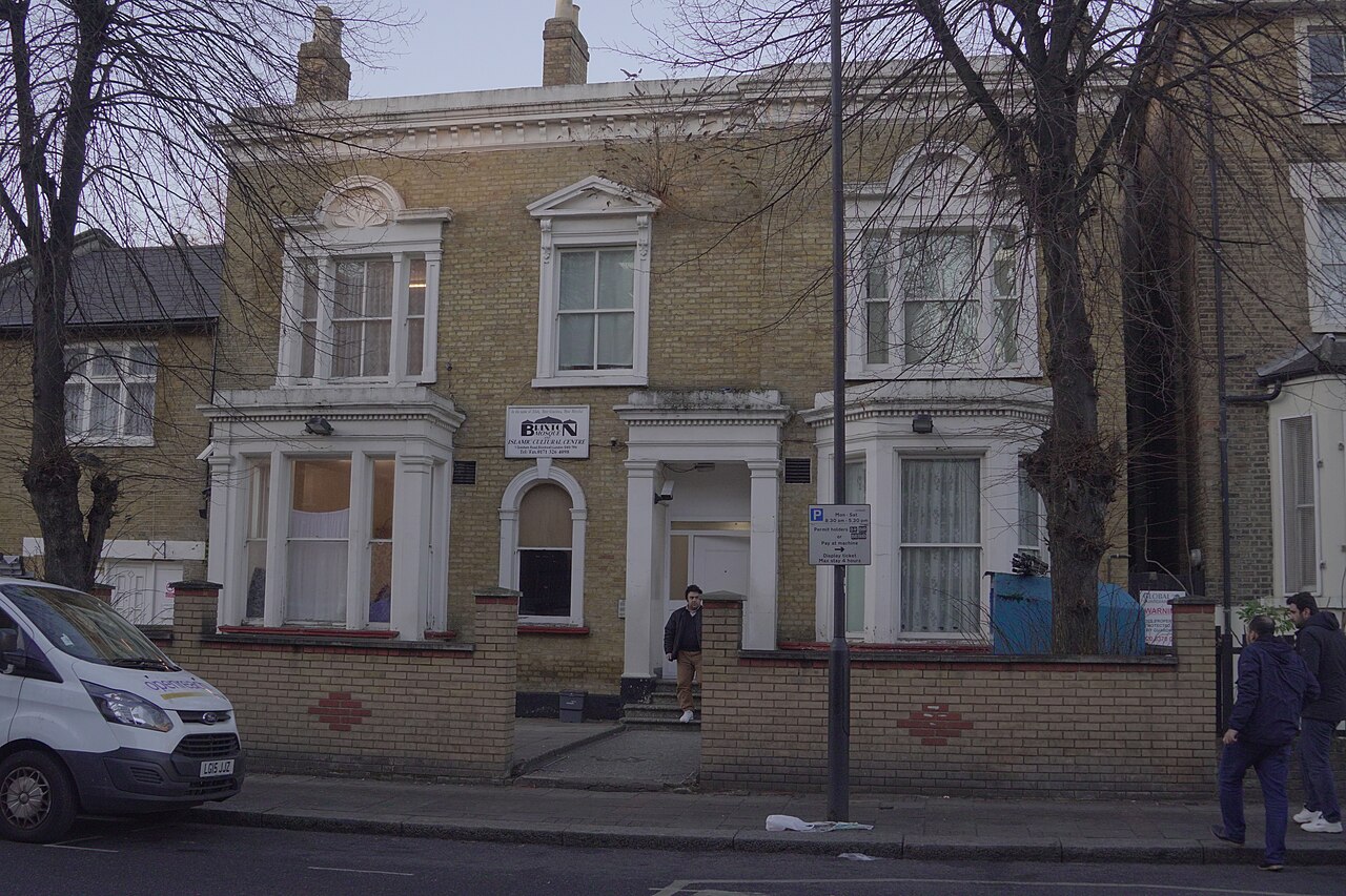 Black Muslim Histories in Britain: Building Communities and Keeping Their Records