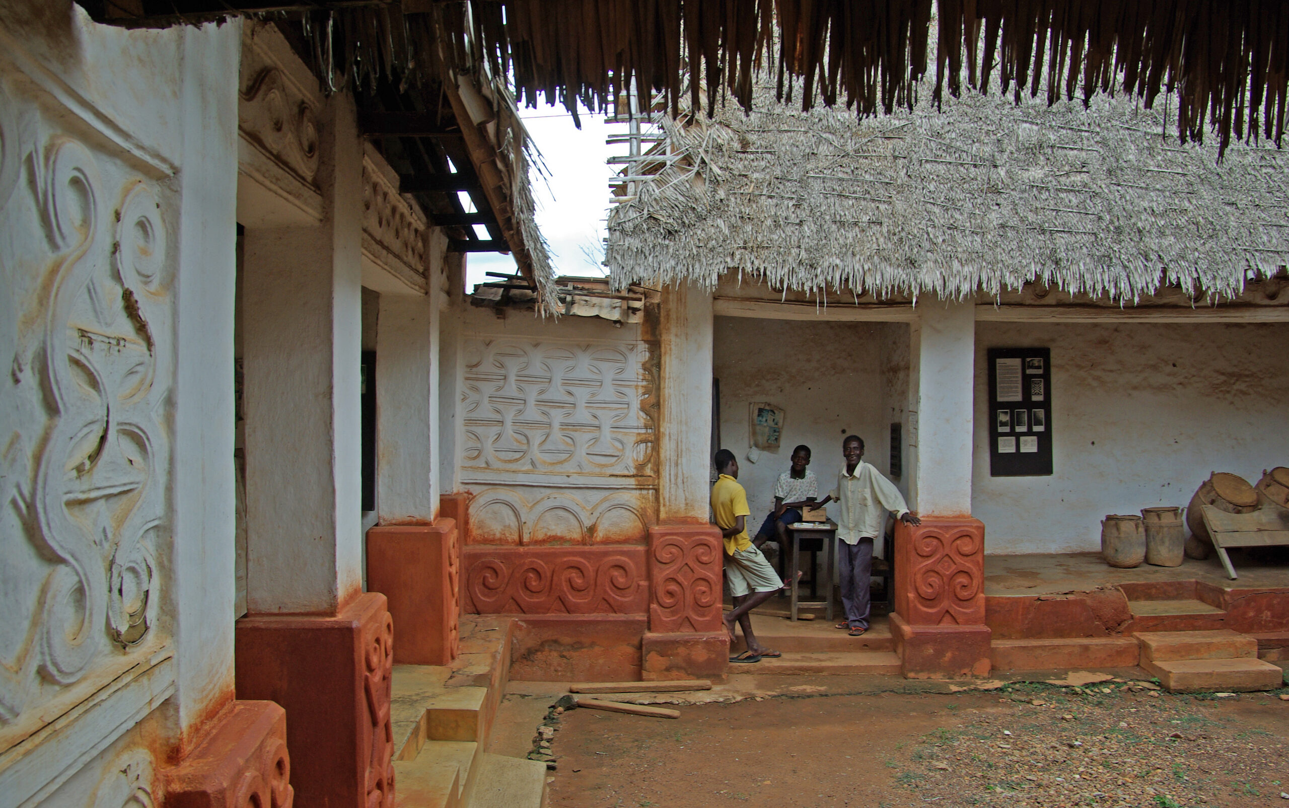 Asante Architecture: The Courtyards, Crafts and Shrines That Preserve a Kingdom’s History